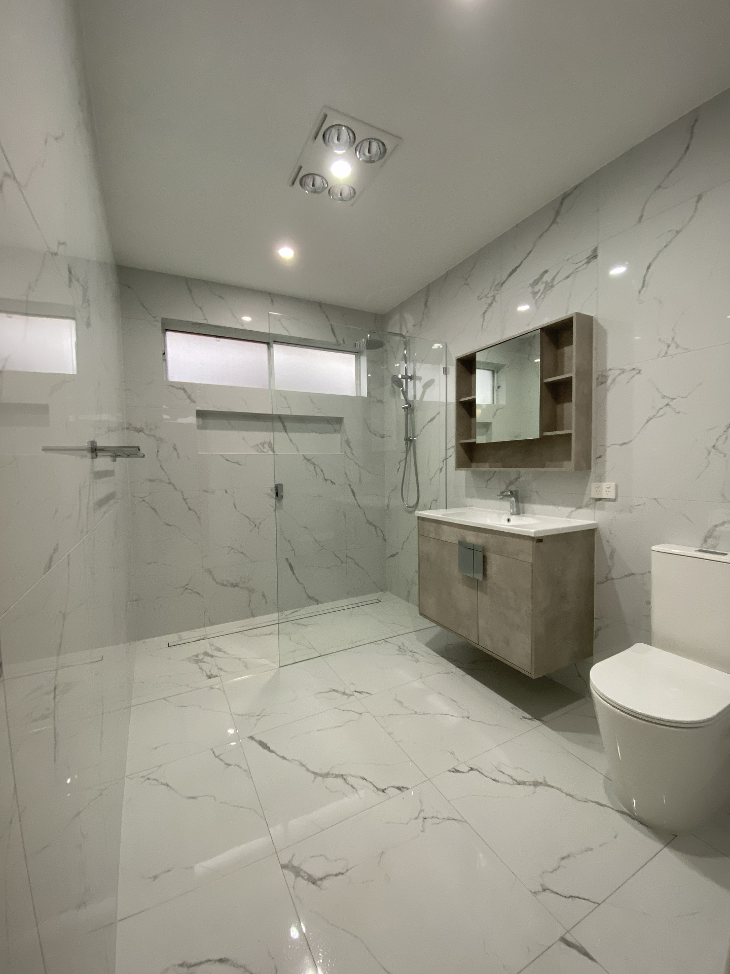 Kew · Master Ensuite Renovation