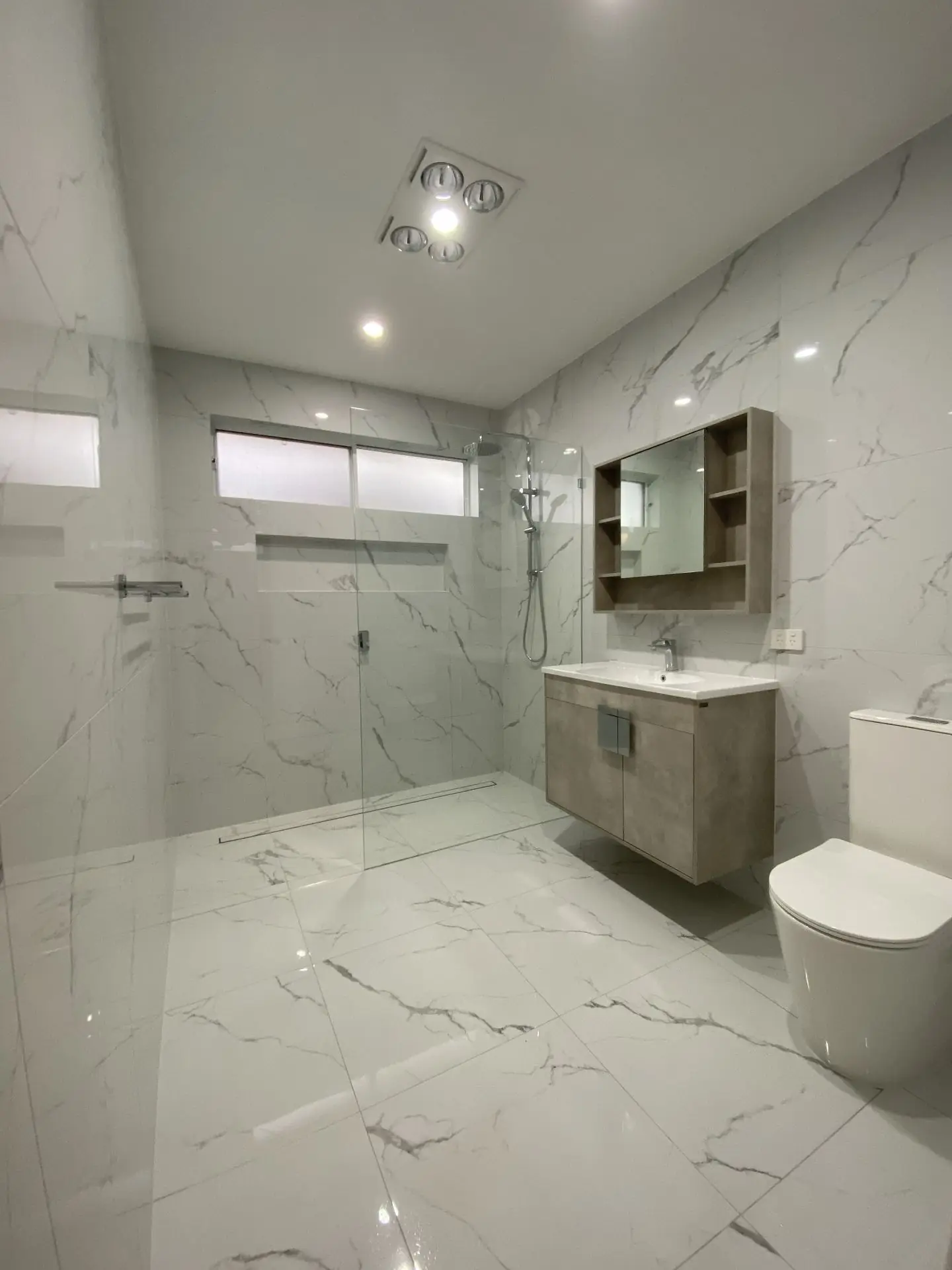 Kew · Master Ensuite Renovation